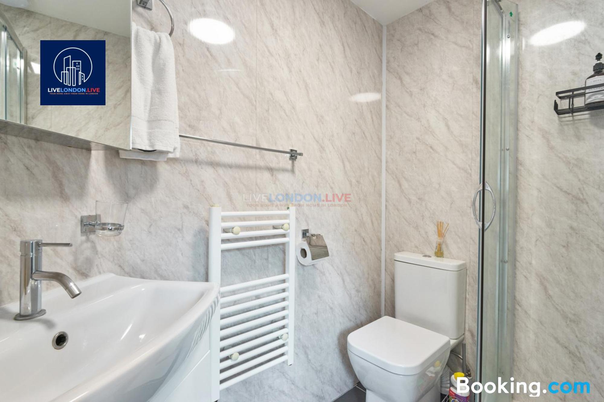 Last-Minute Specials L Sleeps Up To 4 Guests L One-Bedroom Apartment With King Bed And High Ceilings Near Camden By Live London Short Lets & Serviced Accommodation Εξωτερικό φωτογραφία