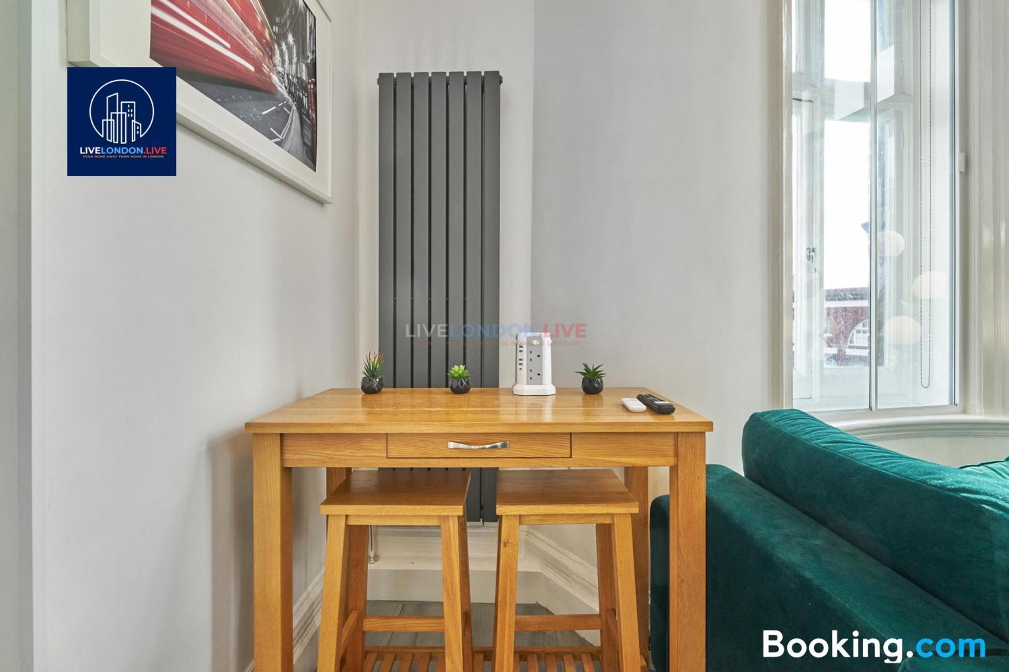 Last-Minute Specials L Sleeps Up To 4 Guests L One-Bedroom Apartment With King Bed And High Ceilings Near Camden By Live London Short Lets & Serviced Accommodation Εξωτερικό φωτογραφία